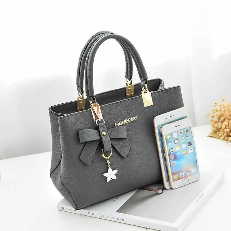 Nevenka Women Tote Handbags