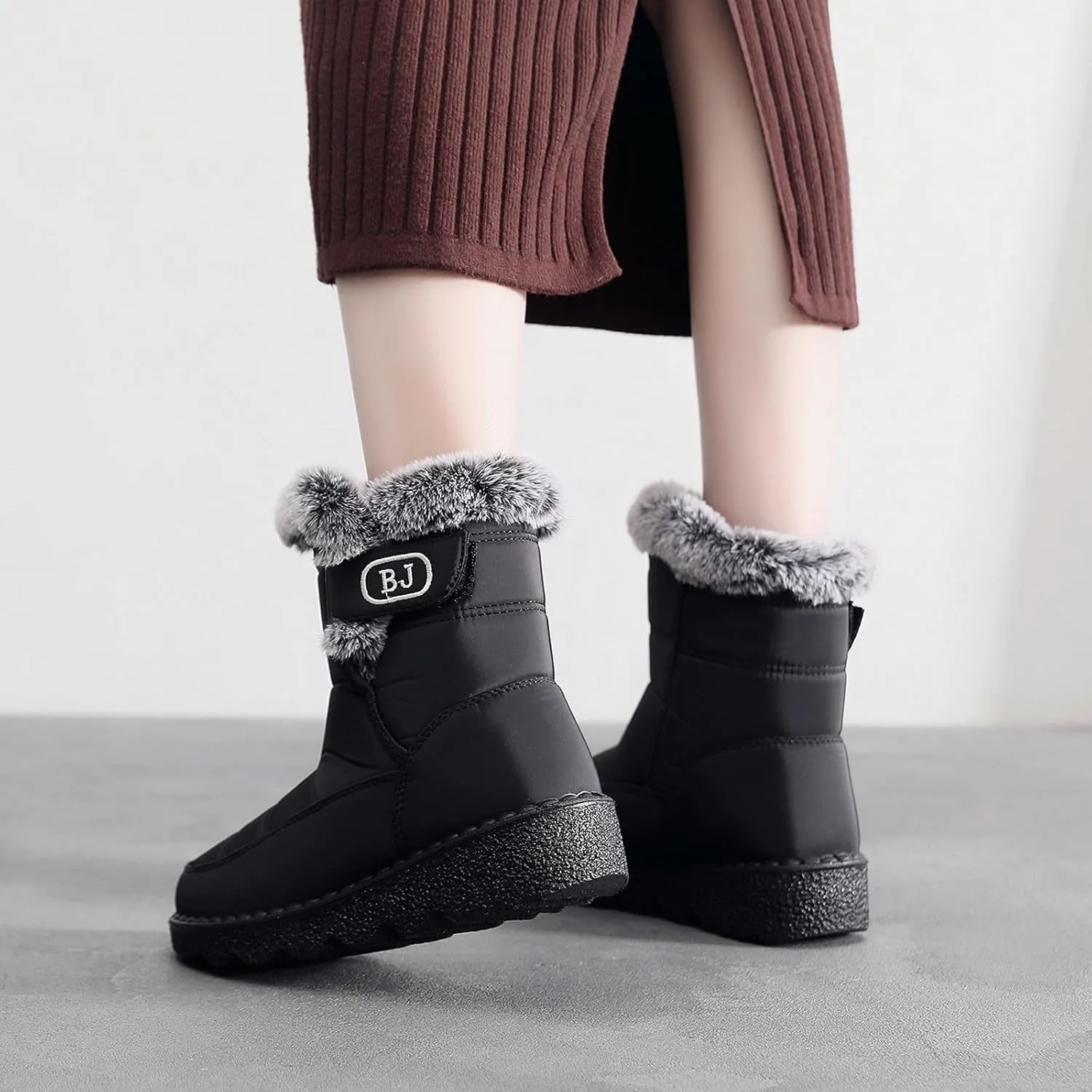 Womens Snow Boots Waterproof Anti-slip Winter Boots Classic Warm Fur Booties Cold Weather Lace Up Ankle Boots Thickening Winter Shoes Walking Hiking Booties