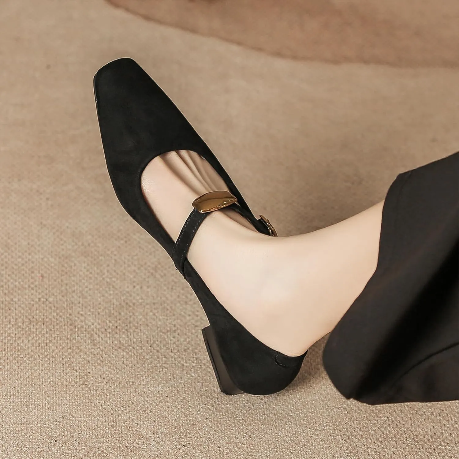 Women's Suede Square Toe Low Chunky Heel Mary Janes with Adjustable Buckle Fashion Metal Decoration Comfortable Non-Slip Slip On Pumps for Dress Party Wedding Work